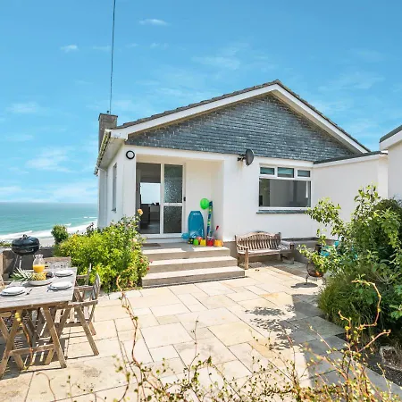 Trecarrack Carthew Way Holiday home *