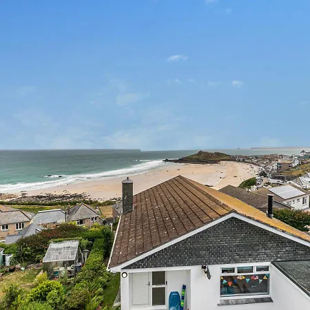 Holiday home Trecarrack Carthew Way